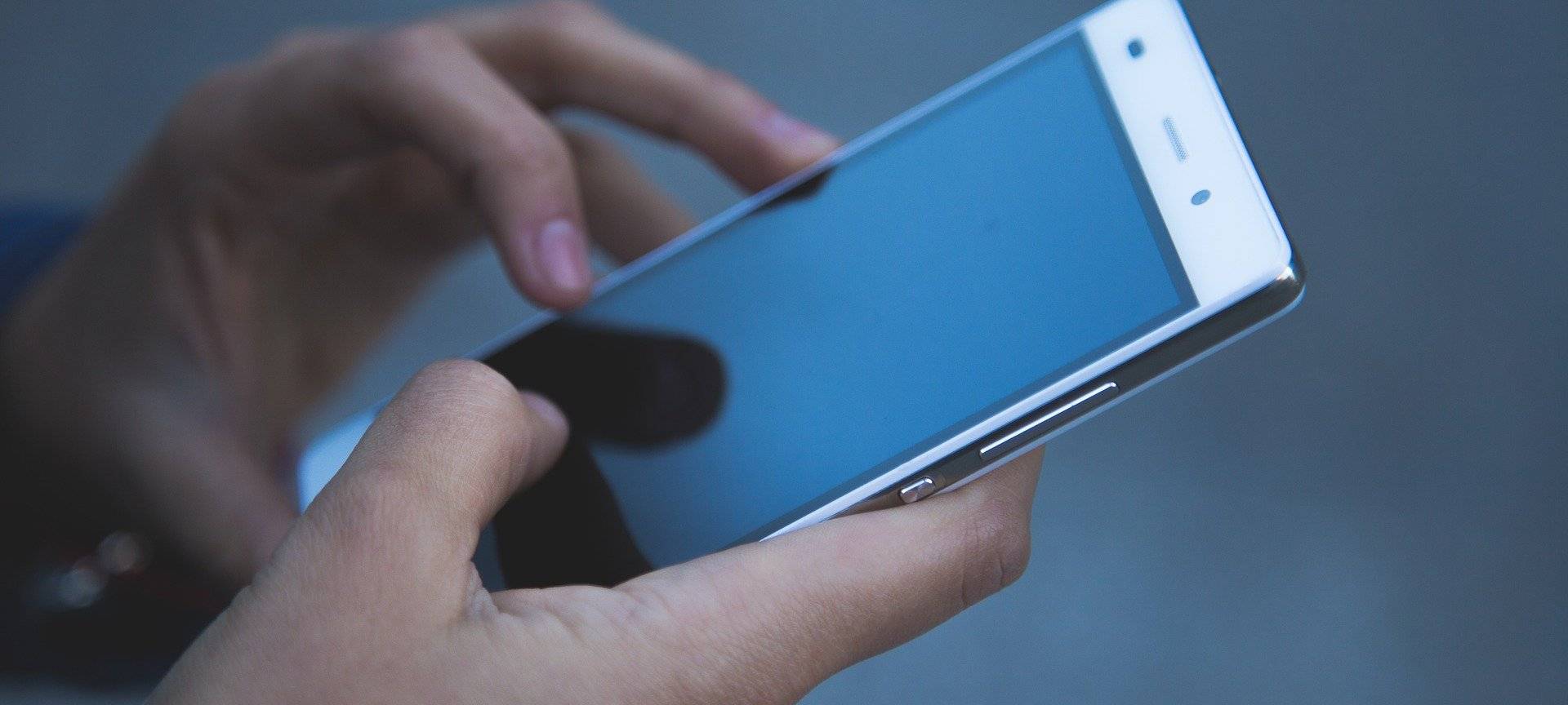 Dortmunderin wird mit Nacktfotos erpresst