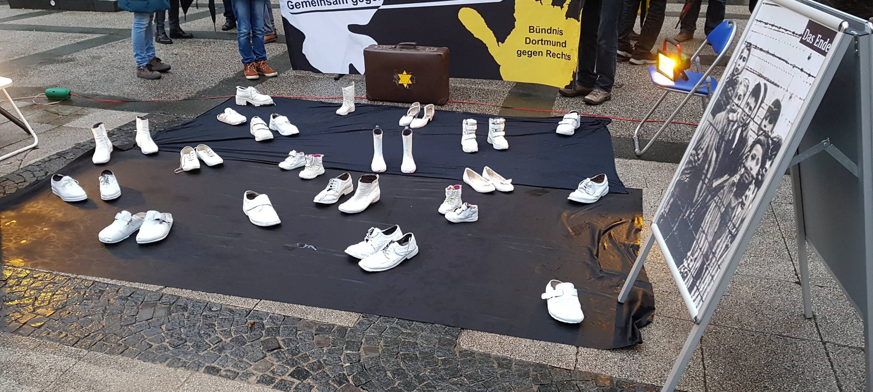 Gedenken an Holocaust-Opfer auf dem Reinoldikirche