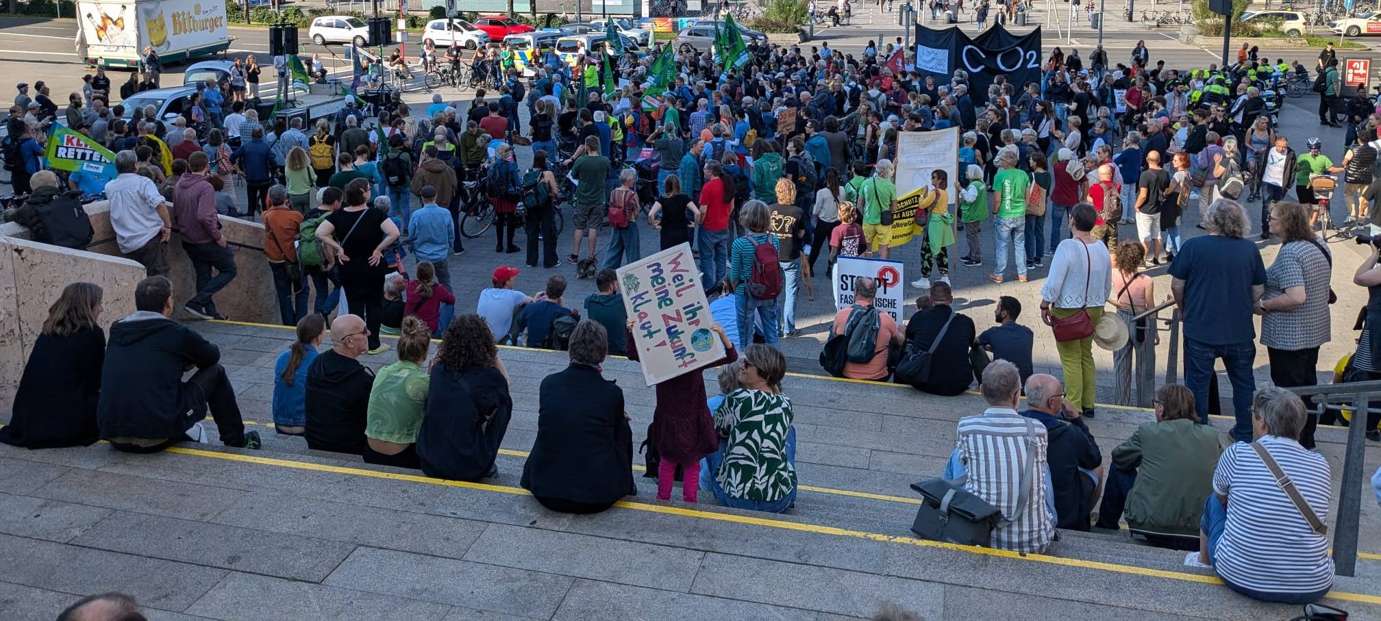 Parents for Future: Klimaschutzinitiative übergibt Unterschriften in Dortmund