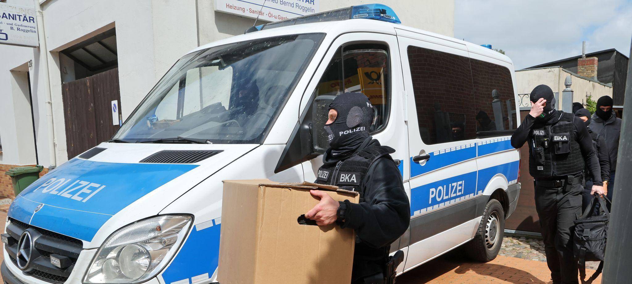 Rechte Terrorzelle? Junge Verdächtige angeklagt