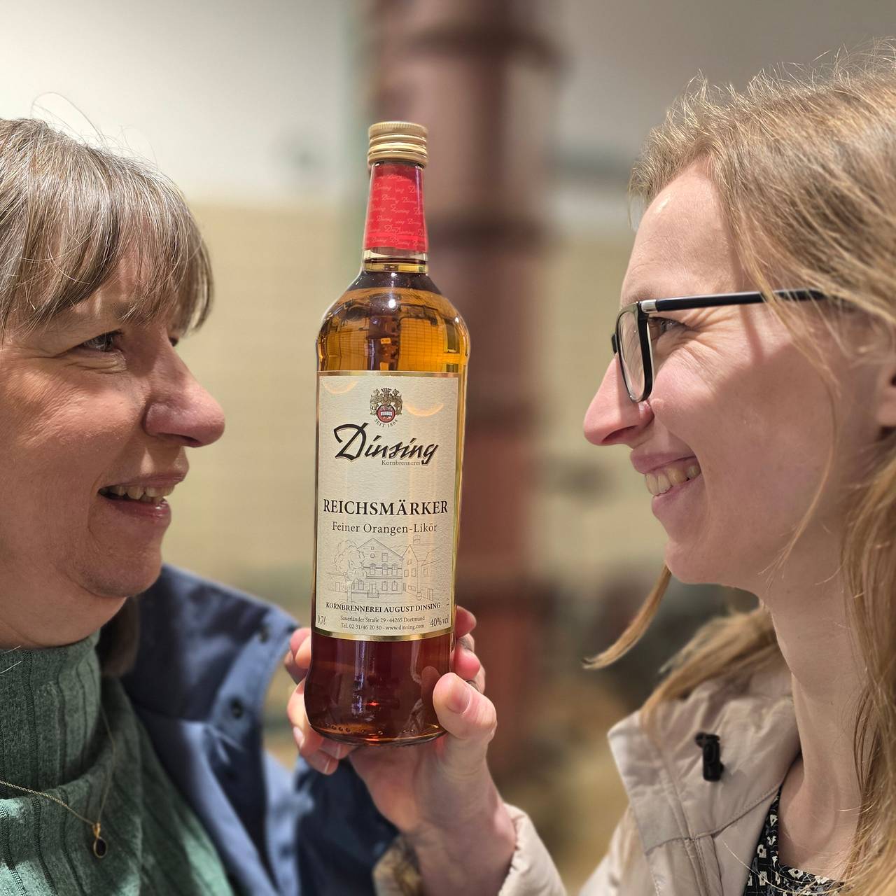 Doris (li.) und Kathrin Dinsing von der Kornbrennerei Dinsing in Dortmund.