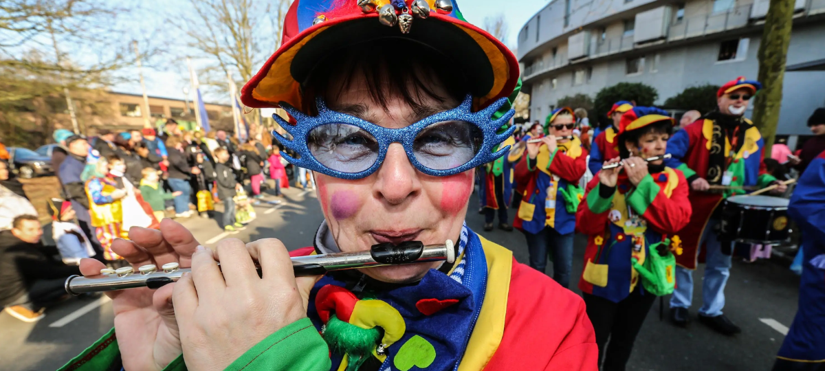Die Jecken sind los – in Dortmund spätestens beim Rosenmontagszug! Karneval